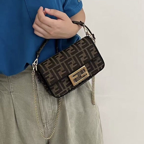 fendi baguette